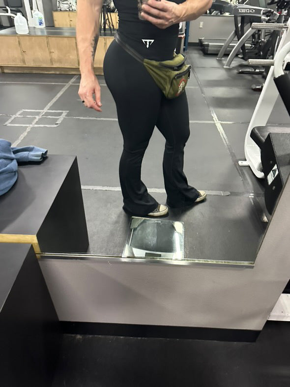 Apex Flare Leggings