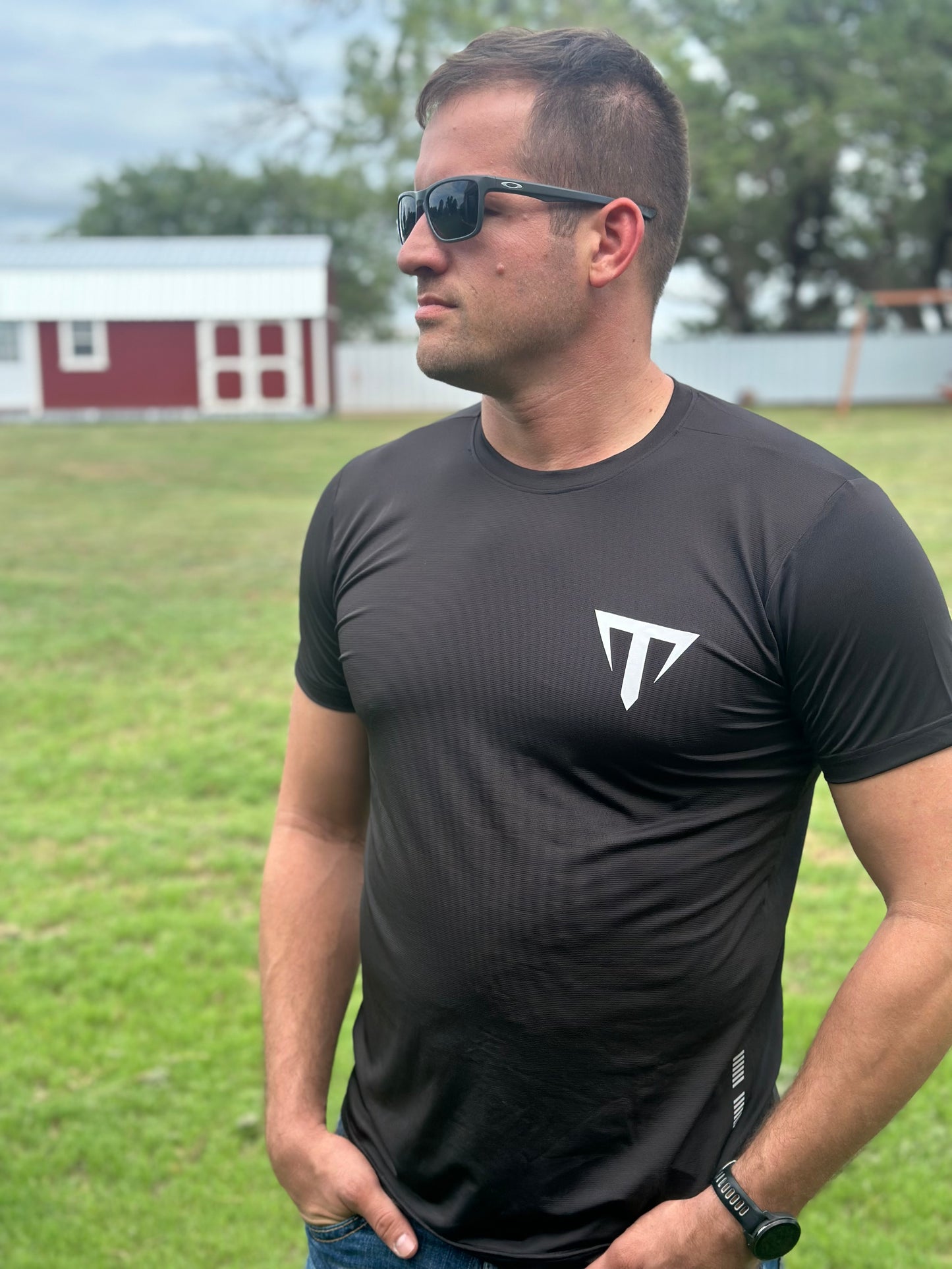 Unisex Everyday Essential Shirt