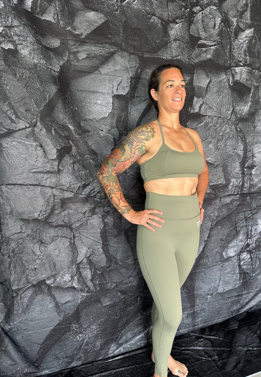 Conquer Leggings